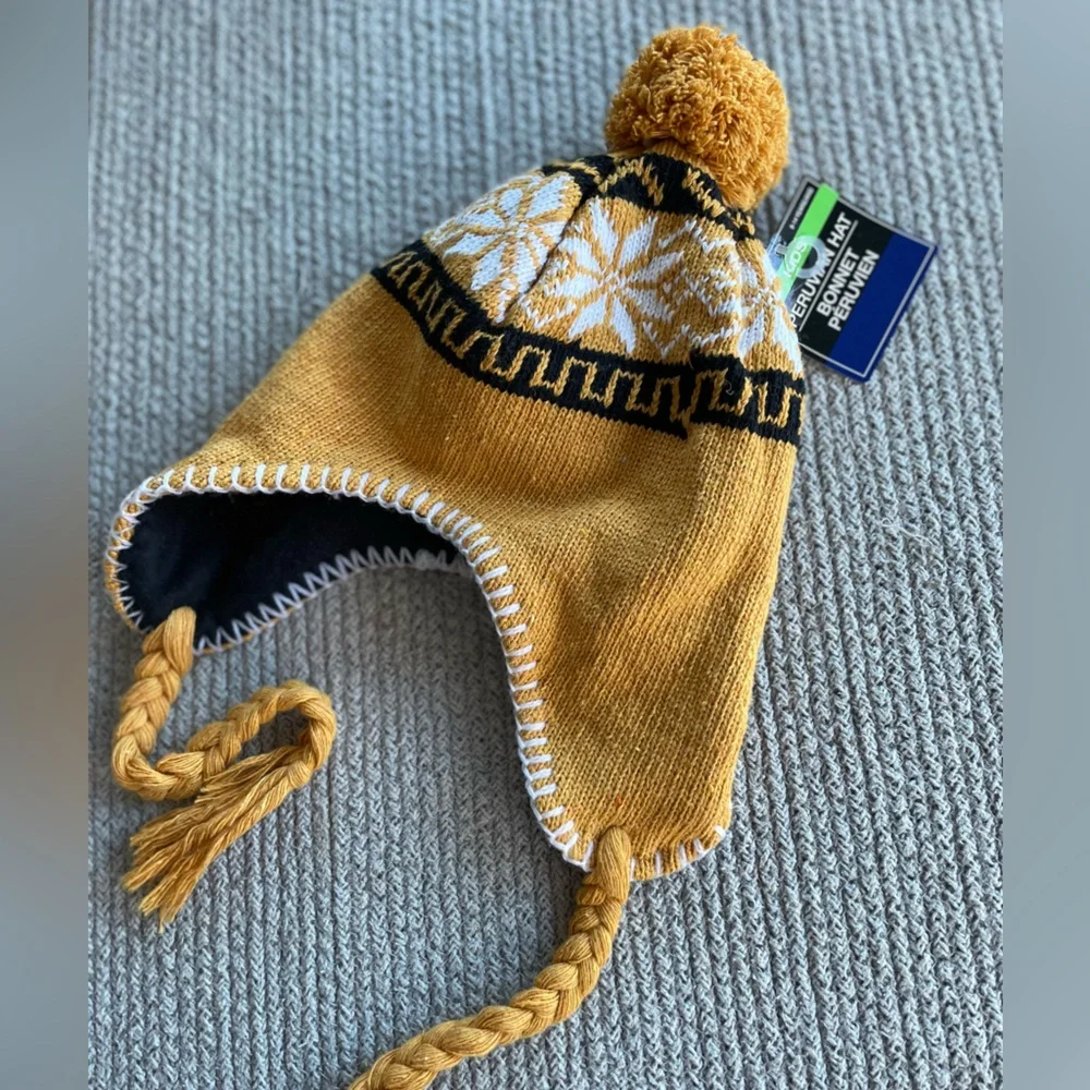 NWT Black Mustard Yellow Kid’s Peruvian Hat Fleece Lined 8-14 Yrs